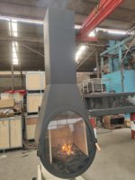 NOUVEAU Produit Cheminée à bois en acier au carbone avec briques résistantes au feu et système d'admission d'air indépendant pour villa