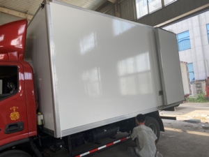 Corps de boîte de camion de réfrigération de modèle de 16ft JMC/JAC LC avec des pièces de rechange de châssis de camion d'<span class=keywords><strong>ISUZU</strong></span> de plancher de conduit de FRP et d'aluminium - Product Image 4