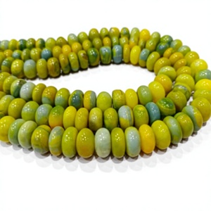 Perles d'Opale Verte Citronnée Rondelles Lisses et Simples de 7 à 10 mm du Rajasthan pour la Fabrication de Bijoux Vendues par Fil de 8 Pouces de Long - Product Image 1