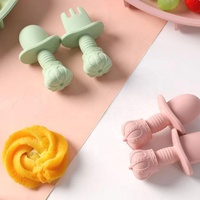 Vaisselle Crown Design Assiette divisée en silicone pour bébé Cuillère Fourchette Ensemble Assiettes d'aspiration en silicone de qualité alimentaire