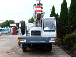 Grúa sobre Camión QY12D431 de 12 Toneladas y 29.8m de Alcance, Alta Eficiencia Operativa para la Construcción - Product Image 6