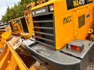 Chargeuse sur pneus Komatsu WA470 d'origine japonaise, d'occasion, 6 <span class=keywords><strong>tonnes</strong></span>, avec godet de 4,5 m³ - Product Image 2