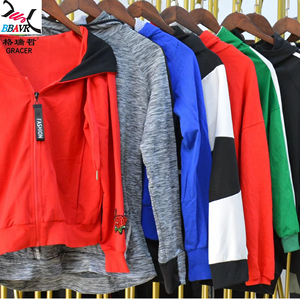 Vêtements de sport d'hiver d'occasion Gracer en gros en balles - Polyester/Coton de seconde main unisexe S-XXXL - Product Image 1