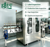 Inspection visuelle entièrement automatique des bouteilles d'alcool avec vérification de la position des étiquettes, détection de la qualité d'impression et inspection des bouchons inclinés