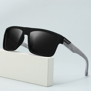 Sunglasses 918 <b>Large</b> <b>Frame</b> Polarized UV400 Outdoor Sports Cycling Unisex Black PC TAC Lens - Product Image 1