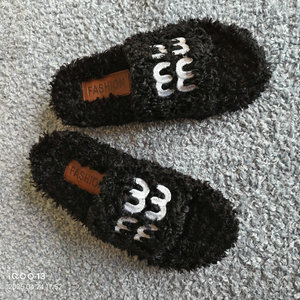 Sandales d'hiver chaudes à talons pour femmes, à bout ouvert, plateforme, style pantoufle, avec broderie et fourrure, pour femmes - Product Image 4