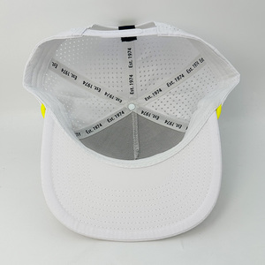 Rắn Màu Trắng Golf Mũ Bán Buôn Người Đàn Ông Nữ Gorras Dây 5 Bảng Điều Chỉnh Tùy Chỉnh TPU Vá Laser Cắt Lỗ Mũ Bóng Chày - Product Image 6