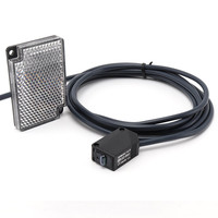 Interrupteur photoélectrique DOMENZI E3Z-R61 noir NPN NO 12 à 24 VDC, distance de détection réglable de 4 m, type de capteur compact