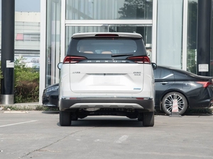 2025 SAIC Maxus G50 Plus MPV Van 1.5T Turbo automatico per viaggi d'affari <span class=keywords><strong>in</strong></span> famiglia benzina elettrico spina <span class=keywords><strong>in</strong></span> ibrido - Product Image 4