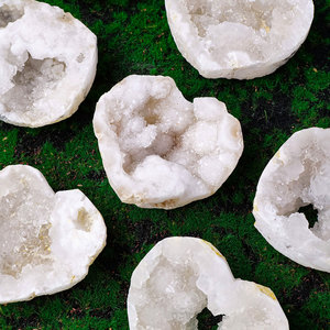 كريستال معالج طبيعي أبيض بسعر الجملة على شكل قلب عقيق مغربي جيودي لديكور المنزل - Product Image 6