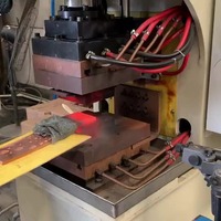 Manipulateur de soudage par diffusion à résistance industrielle pour bandes de cuivre et feuilles d'aluminium – Nouveau