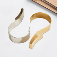 Présentoir de comptoir en métal pour ceintures, support de rangement pour ceintures, présentoir ouvert en acier inoxydable pour ceintures