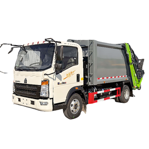 Camion à ordures compacteur HOWO 4x2 à chargement arrière de 7 mètres cubes, camion de transport de déchets diesel manuel - Product Image 4