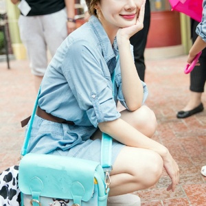 ชุดเดรสยีนส์ลายใหม่ล่าสุดสำหรับครอบครัว แม่ลูก แม่และลูกสาว ใส่คู่กันในช่วงฤดูร้อน พร้อมรูปภาพดีไซน์ - Product Image 3