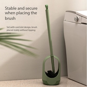 Ensemble de brosses WC murales en gros pour usine, avec long manche, couvercle et support, idéal pour hôtels et appartements - Product Image 2