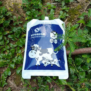 Bolsa blanda duradera a prueba de fugas, embalaje blanco brillante ecológico, bolsa con boquilla para bebidas, calostro líquido - Product Image 4