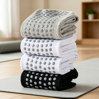Chaussettes de sport antidérapantes personnalisées en gros pour filles, mi-mollet, professionnelles pour le Pilates, avec grip
