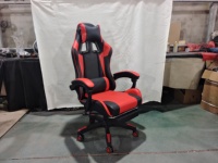 Grandes et hautes chaises de jeu sur ordinateur en cuir noir et rouge