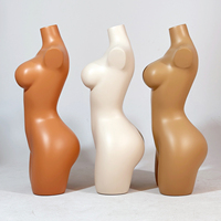 Mannequin de vitrine haut de gamme en fibre de verre, demi-corps, courbes brésiliennes, grandes hanches, buste, forme de robe afro-américaine, articulations réglables et mobiles