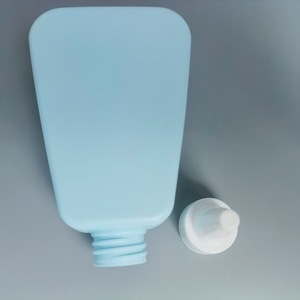 Yunnan supplies 300ml trapezoidal <b>bottles</b> for daily chemical cleaning agents, <b>plastic</b> <b>bottles</b>, <b>spray</b> <b>bottles</b>, and 500ml oil - Product Image 3