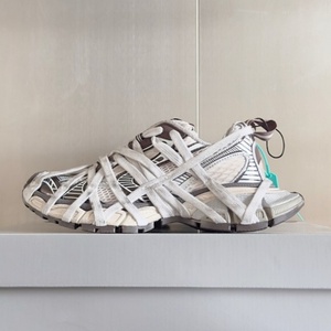 Chaussures de sport rétro à lacets de marque célèbre, effet usé, respirantes et confortables, adaptées aux hommes et aux femmes pour les sports de plein air - Product Image 3