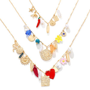 Collar Bohemio G con Dijes de Varias Capas |   Cadena de Cuentas Chapadas en Oro de 18K con Colgantes de Corazón de Girasol y Perla - Joyería de Regalo de Moda - Product Image 6