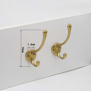 Koppalive Crochets de porte en laiton Style rustique pour vêtements, chapeaux, salle de bain et armoire Crochet double mural - Product Image 6