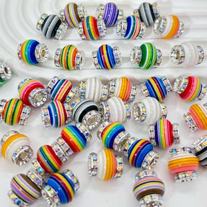 Perles d'espacement pour la fabrication de porte-clés et de stylos faits main, en acrylique couleur bonbon à grand trou, avec placage or 18 carats et accents de strass, connecteur - Product Image 3