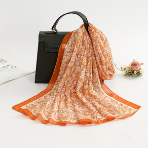 Nouvelle Écharpe en Chiffon de Luxe Légère et Tendance, Magnifique Châle Respirant à Motifs Floraux pour <span class=keywords><strong>Femme</strong></span> - Product Image 3