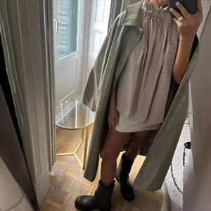 Camisas con cordones y lazo a rayas para mujer, blusa informal sin mangas con cuello levantado plisada, Tops de <span class=keywords><strong>calle</strong></span> alta para mujer de primavera 2024 - Product Image 2