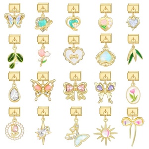 Accesorios de Joyería de Oro Personalizados, Creativos y Hechos a Mano en Italia - Módulos de Pulsera con Dijes de Moda - Hechos a Mano - Product Image 1