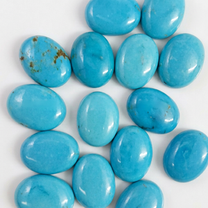 Turquesa Natural Ovalada Cabujón Piedras Preciosas Sueltas Gopika Certificadas por Terceros Venta al por Mayor para Fabricación de Joyería Fina - Product Image 1