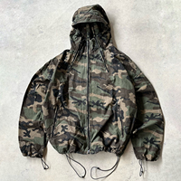 Veste coupe-vent tactique militaire à capuche zippée en tissu ripstop camouflage forestier personnalisée OEM pour hommes