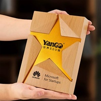 Trophée Plaque en Bois Personnalisé LOGO Étoile Rouge – Récompenses en Bois pour Anniversaire, Souvenir, Cadeau avec Impression Couleur et Pièces Métalliques