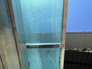 Fabrication d'usine OEM extérieur PC Sunshine Plate Feuilles creuses <span class=keywords><strong>Plaque</strong></span> solaire Panneaux nid d'abeille Feuilles de <span class=keywords><strong>polycarbonate</strong></span> - Product Image 4