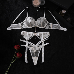 Nuovissimo Set di Lingerie Trasparente con Ricamo Floreale, Reggiseno Push-up Sexy per Donne - Product Image 6