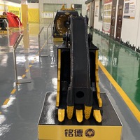 Godet à pouce haute résistance MONDE pour excavatrice avec entraînement hydraulique pour la préhension et le chargement de pierres brisées en carrière
