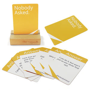 Fabricant de jeux de cartes de questions personnalisées avec boîte à rabat et base pour la communication en entreprise - Product Image 1