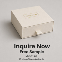 Boîte Cadeau Blanche de Luxe Personnalisée en Gros avec Lamination Mate, Doublure en Mousse, Estampage à Chaud Doré et Fermeture Magnétique en Carton
