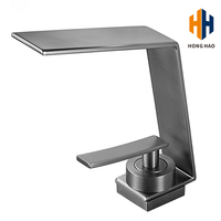 Robinet de lavabo cascade noir en laiton pour salle de bain, mitigeur eau chaude et froide