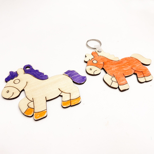 Porte-clés en bois tendance pour femme, en bois de contreplaqué, pour activités de team building et design d'emballages de produits - Product Image 2