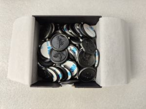 有现货，快速发货 60 件装黑色花卉自粘蜡纸贴纸，适用于婚礼派对请柬、信封、礼品包装、派对 - Product Image 5