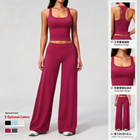 Ensemble de yoga 2 pièces Scrunch Butt pour femme, rayé, respirant, sans couture, avec short taille haute et brassière de sport à taille élastique et logo frontal