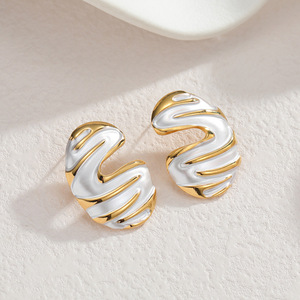 CAIOOCHE Boucles d'oreilles tendance en acier inoxydable plaqué or, forme ovale irrégulière, bijoux fins, cadeau Fête des Mères - Product Image 2