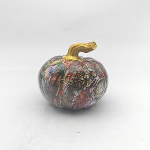 Figura de calabaza de resina con impresión por transferencia de agua, temática de otoño, decoración de escritorio para fiestas de Acción de Gracias y arreglos de estanterías en el hogar. - Product Image 5