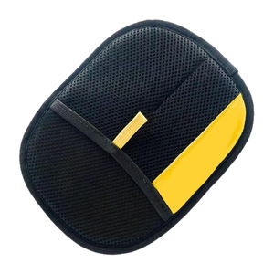 Ode To Spring Gants électrostatiques anti-poils pour animaux de compagnie, pour chats et chiens, gants de nettoyage extra épais avec fonction brosse - Product Image 5