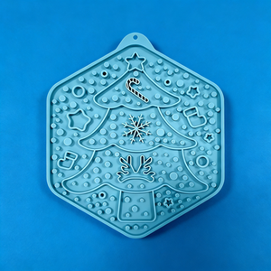 Alfombrilla de silicona de grado alimenticio para gatos, diseño de árbol de Navidad, para comer lentamente y estimular el aprendizaje, novedad. - Product Image 5