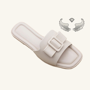 High-quality Fashionable and Comfortable Soft-soled Lightweight <b>Summer</b> New Design Wholesale Flat Ladies' Sandals and <b>slippers</b> - Product Image 2