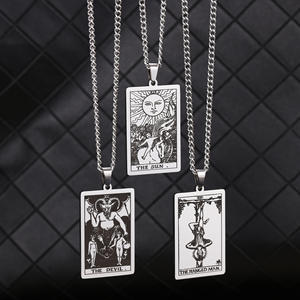 Tarotkarten-Halskette im Rider-Waite-Stil, Lasergraviert, Astrologie, Wahrsagerei, Magisches Amulett, Edelstahl-Schmuck für Damen und Herren - Product Image 5