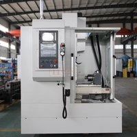 Centre d'usinage CNC 4 axes de précision VMC530 de haute qualité Machine-outil de fraisage vertical robuste